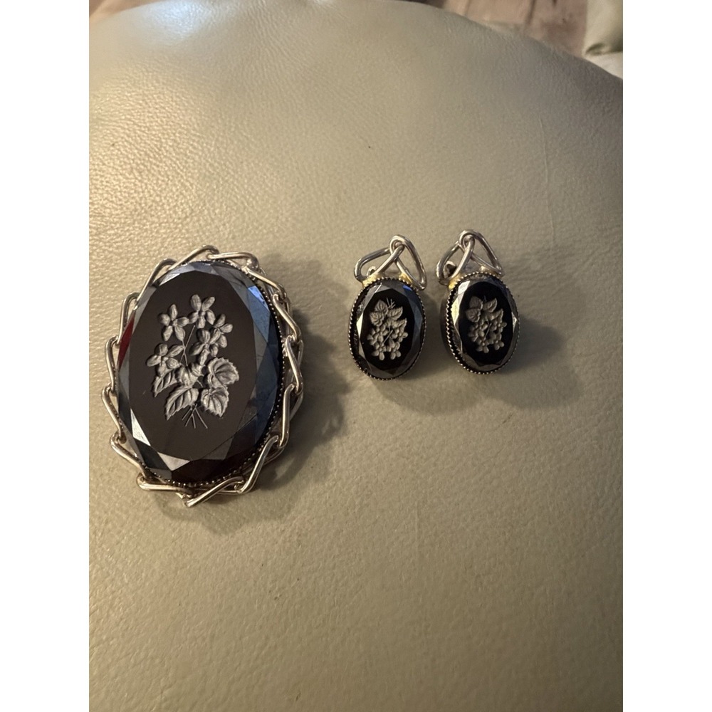 Faceted Reverse Black Glass Intaglio Floral Cameo Brooch And Clip-on Earrings